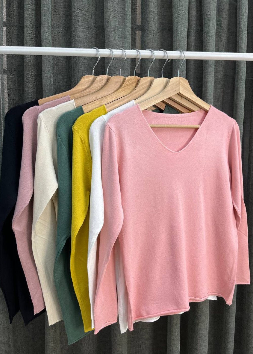 Кофта с V-вырезом (713) Кофта с V-вырезом (713)