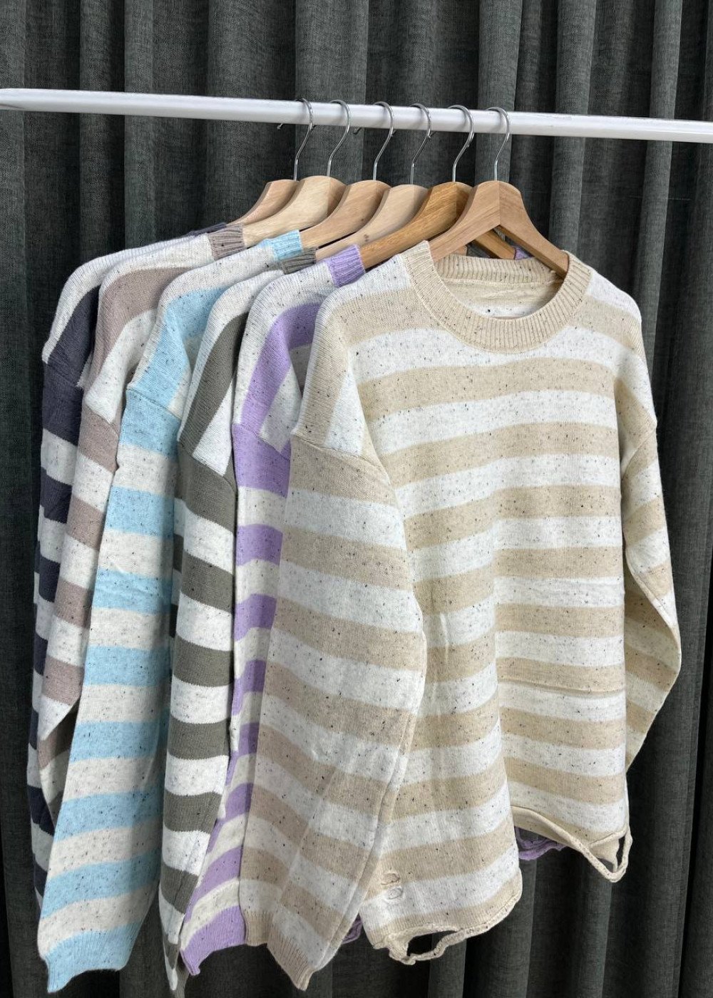 Кофта крапинки в полоску 