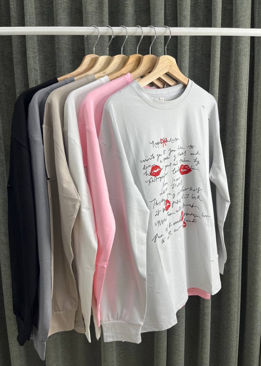 Лонгслив поцелуй (5511) Лонгслив поцелуй (5511)