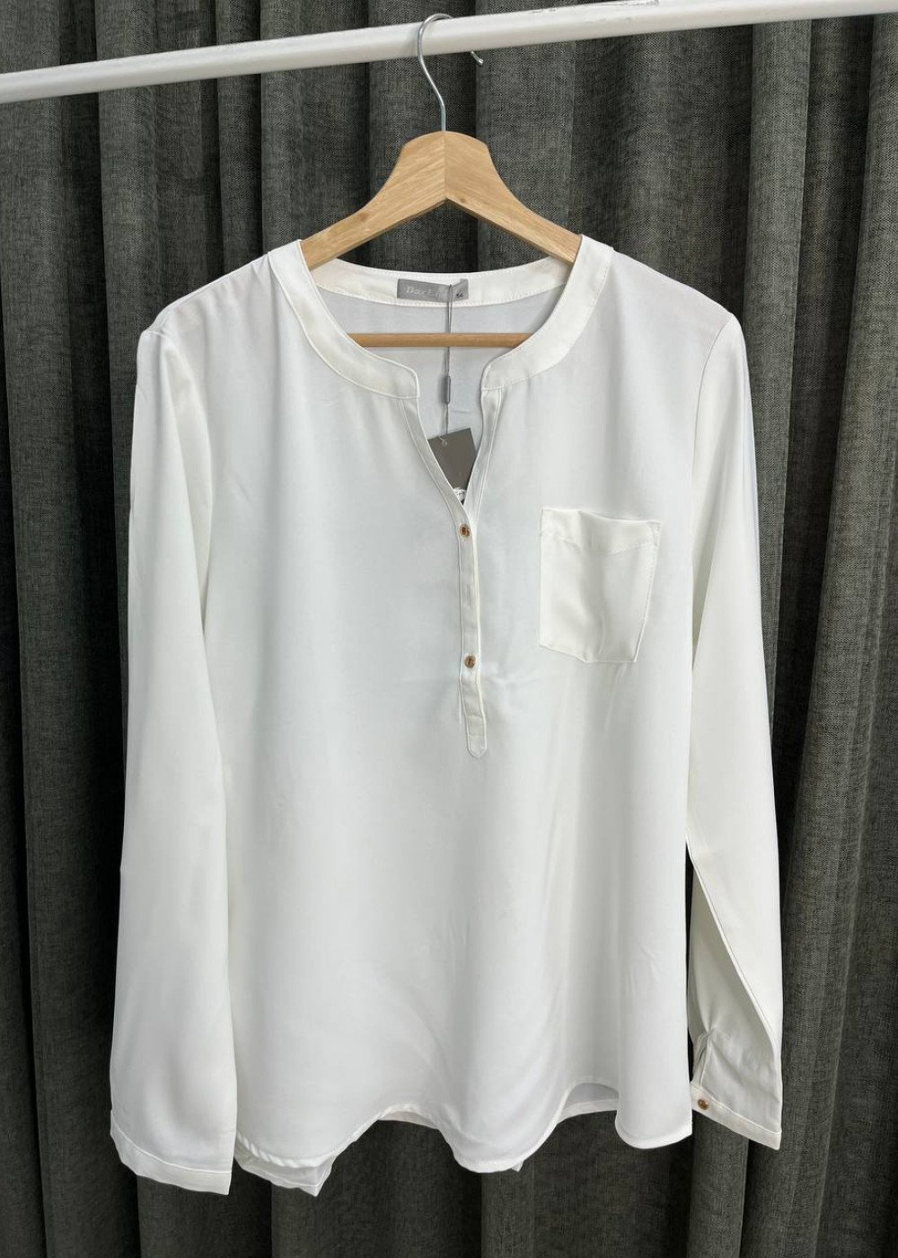 Блузка белая