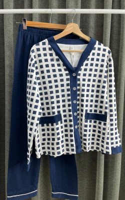 Пижама в клетку