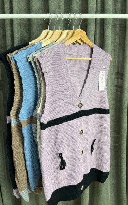 Безрукавка вязаная 