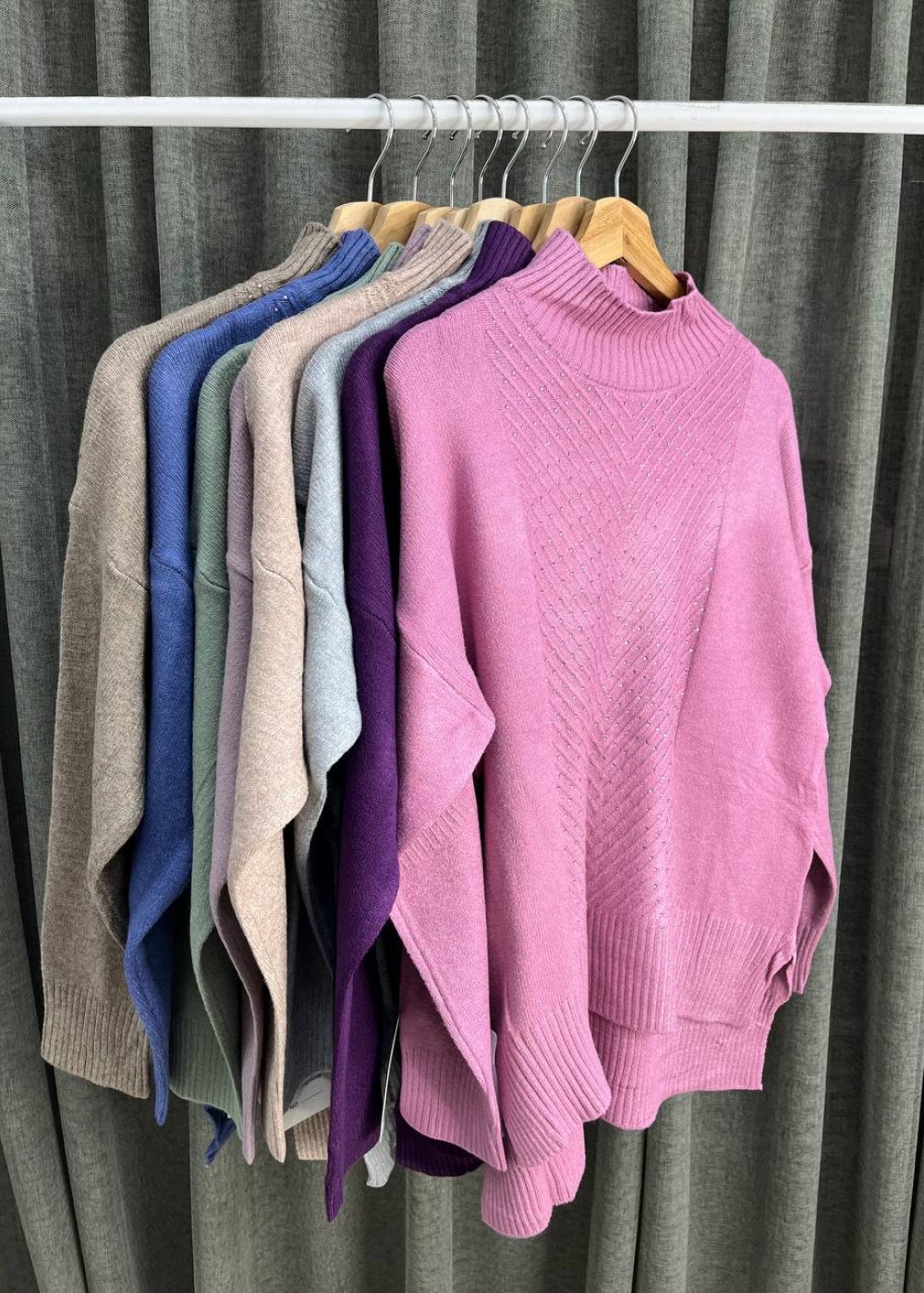 Кофта стразы линия