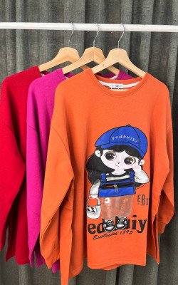 Кофта с девочкой (корея)