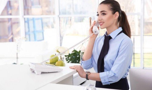 Идеи для летнего офисного гардероба: рубашки, брюки и не только