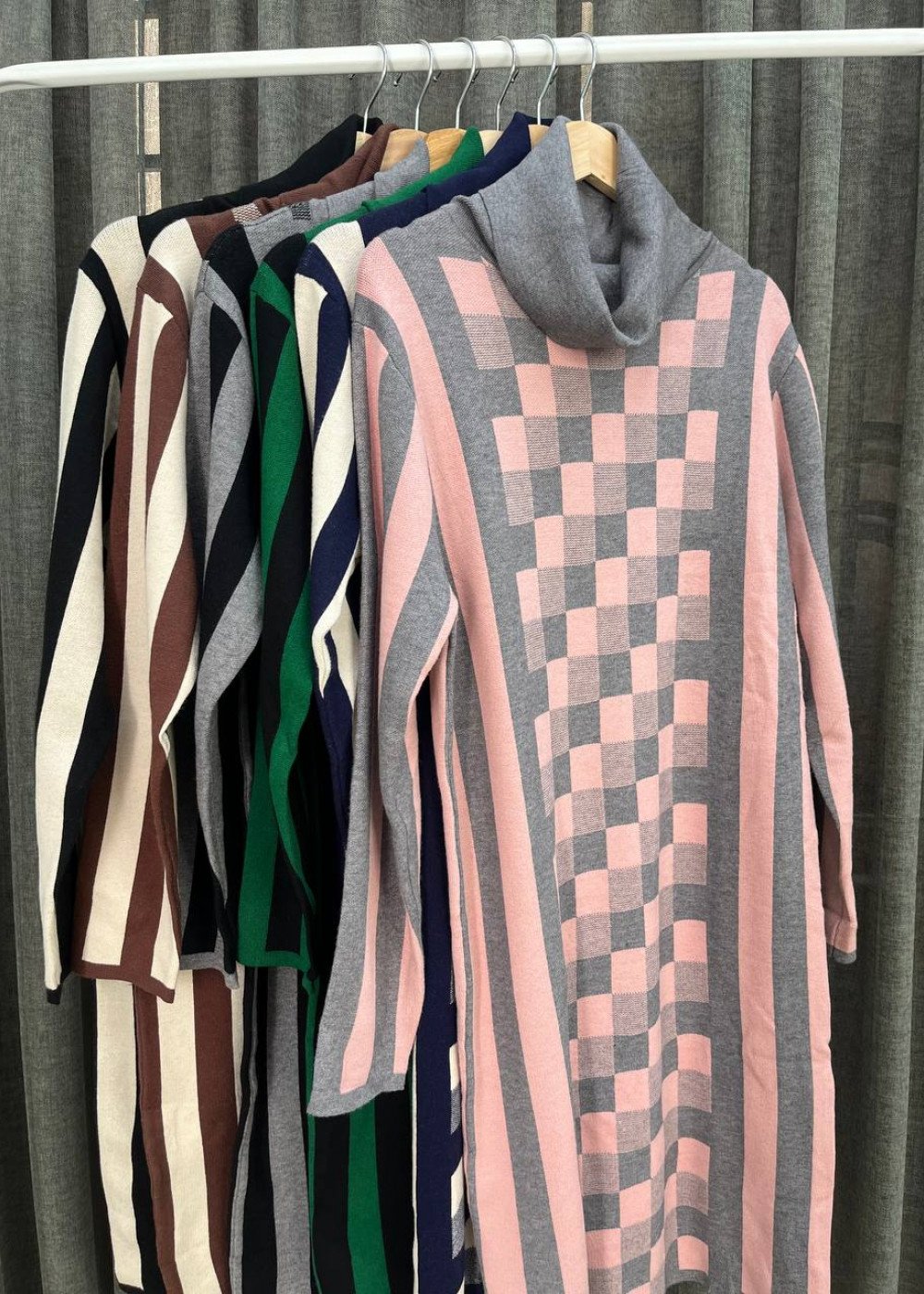 Теплое платье хомут